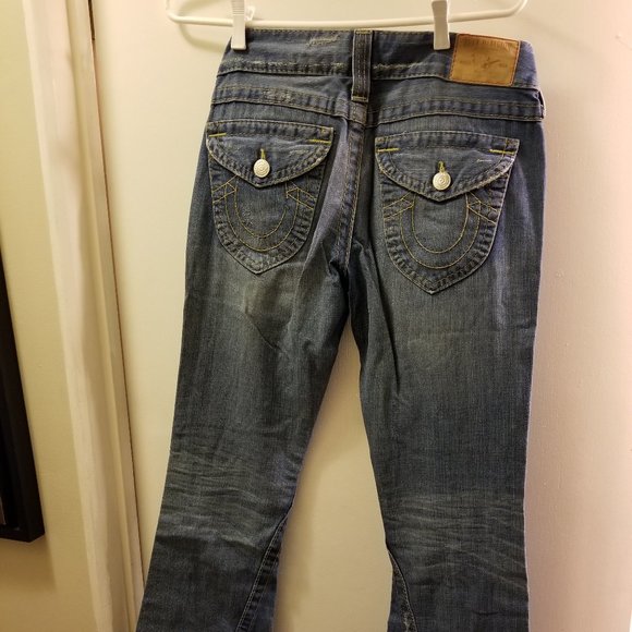 WOMEN'S TRUE RELIGION DISTRESSED BOOTCUT JEANS - Picture 1 of 9